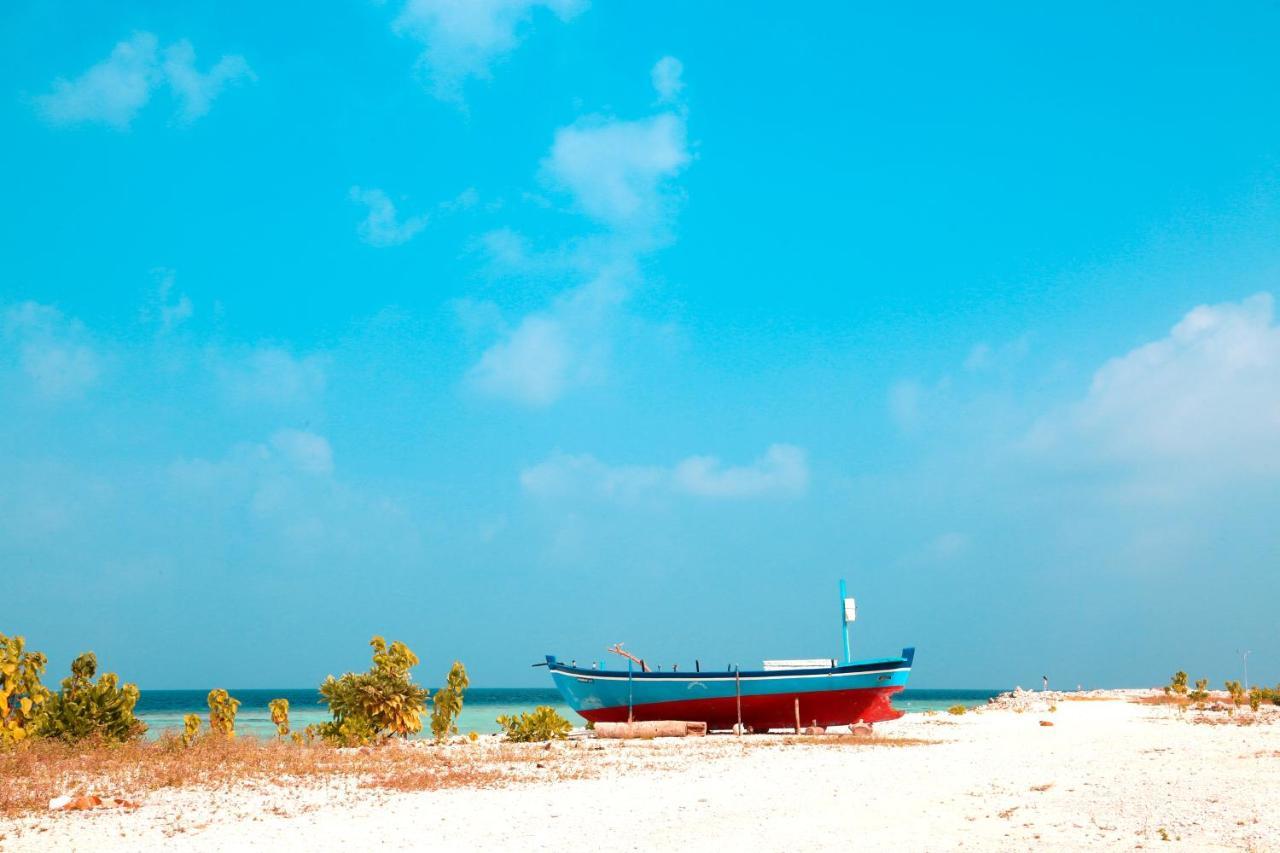 Pandanus Villa Velidhoo Exterior photo